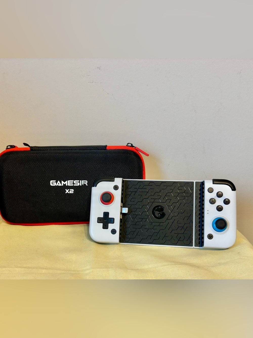 GameSir X2 Type-C Mobile Gaming Controller with Travel Case!  Android Or iPhone